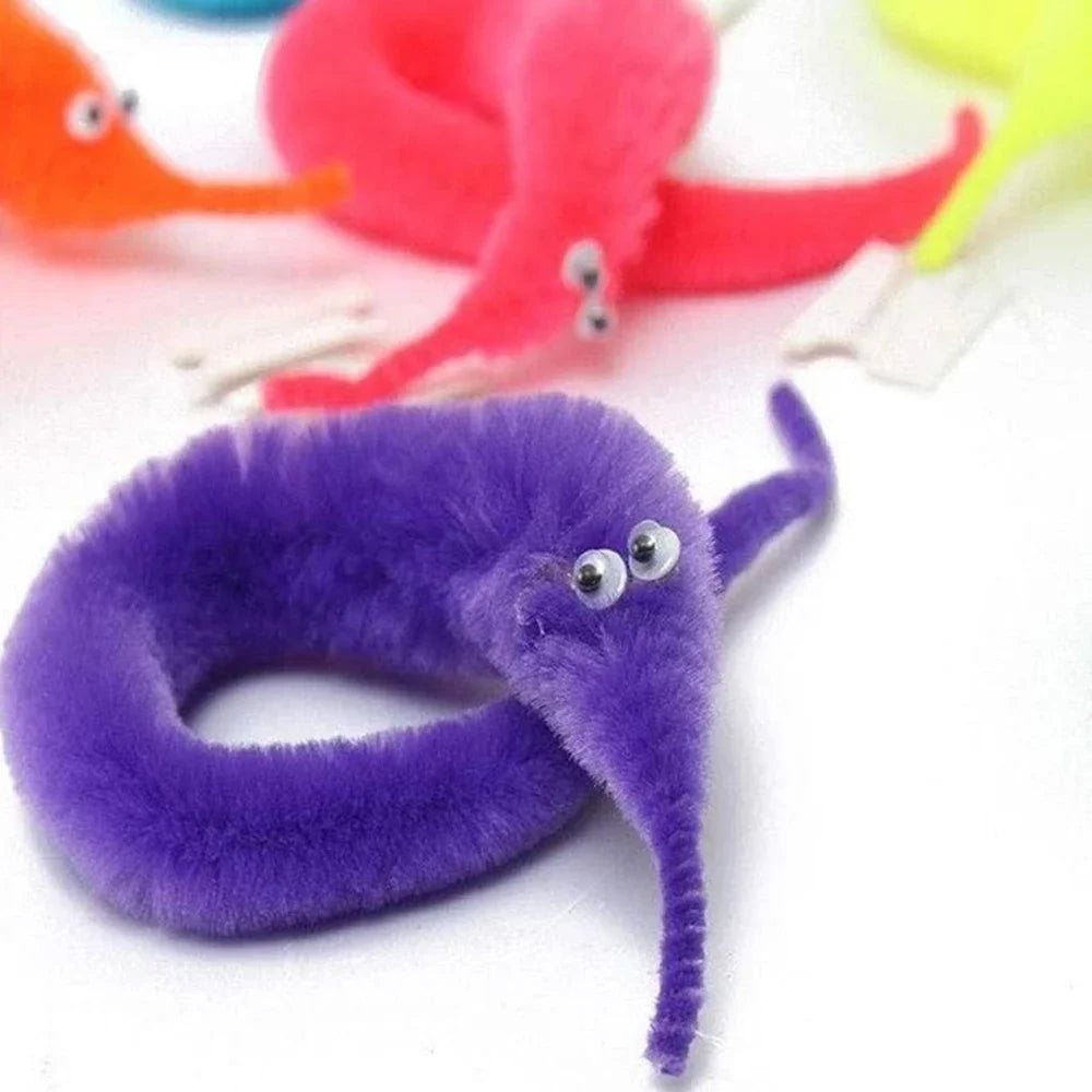 6Pc Cool Stuff Fuzzy Worm Magic Toys Wizard Strange Child Magic Tricks for Kids Games Worm on a String Funny Tricks for Children